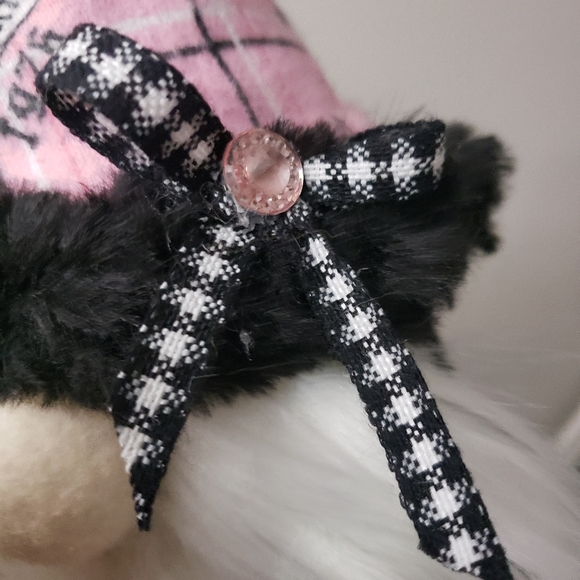 Hello kitty gnome with ceramic display base - Picture 9 of 14